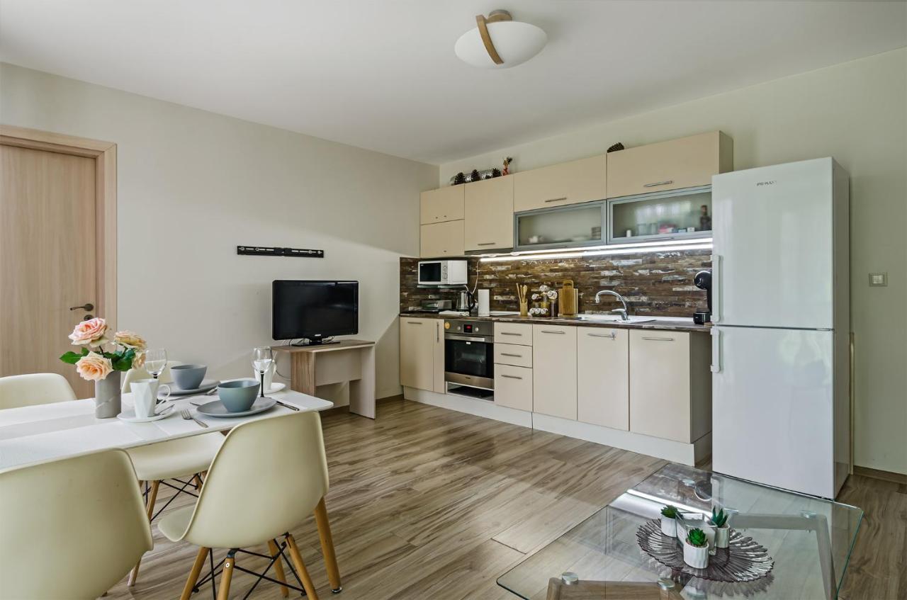 Garden Palace Apartman Várna Kültér fotó