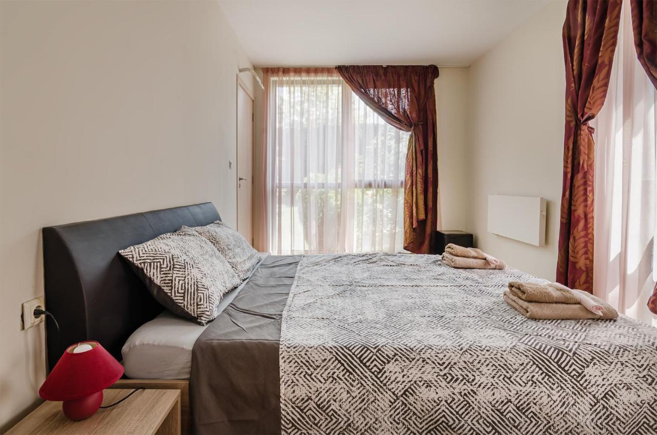 Garden Palace Apartman Várna Kültér fotó